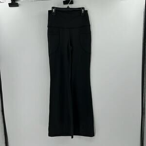 Gilly Hicks Recharge Flare Leggings - Black - Medium